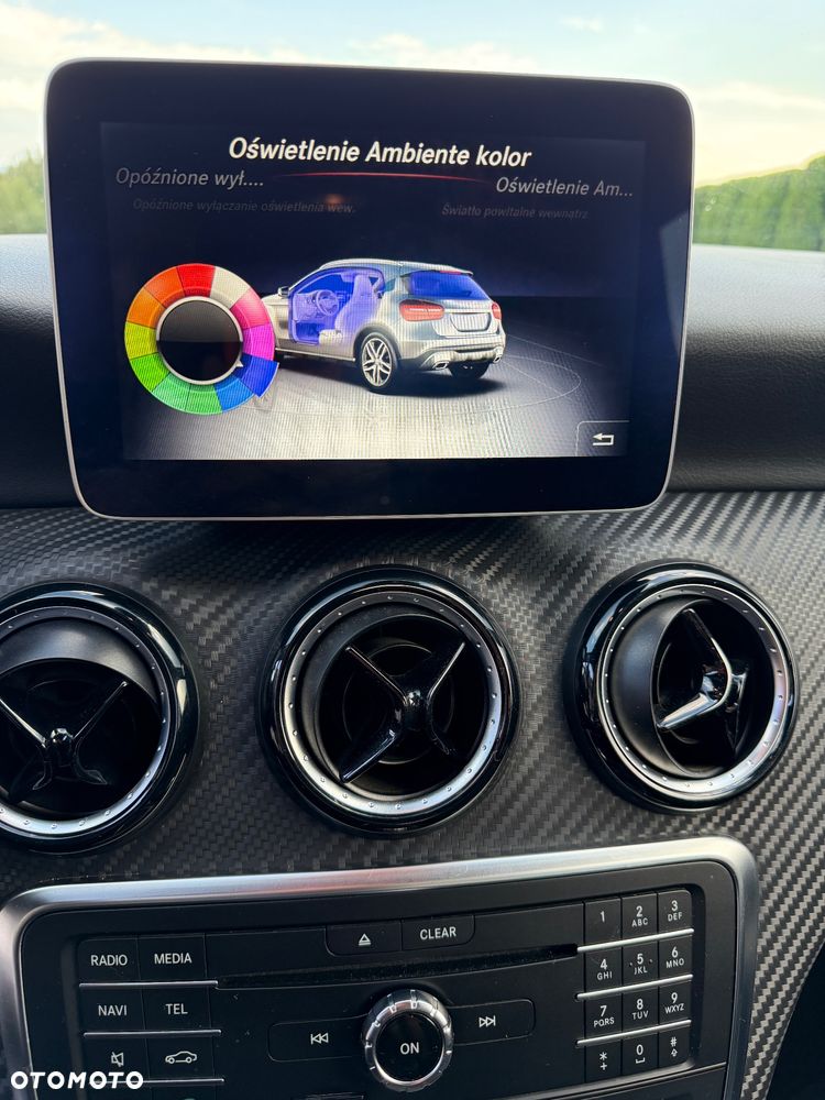 Mercedes-Benz GLA 200 d AMG Line - 17