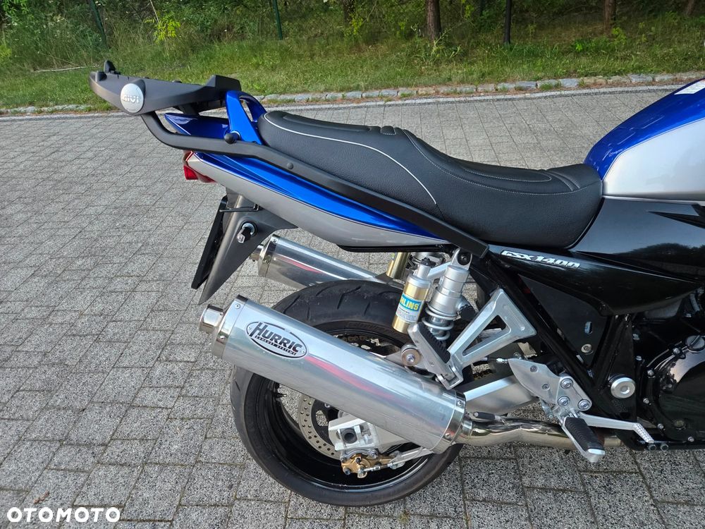 Suzuki GSX - 18
