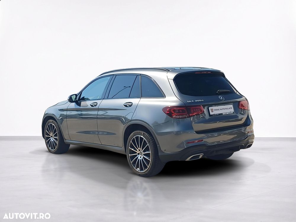 Mercedes-Benz GLC 300 d 4MATIC 9G-TRONIC AMG Line - 4