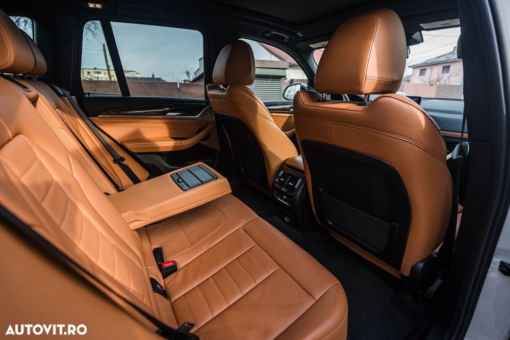 BMW X3 xDrive30i AT Luxury Line - 35