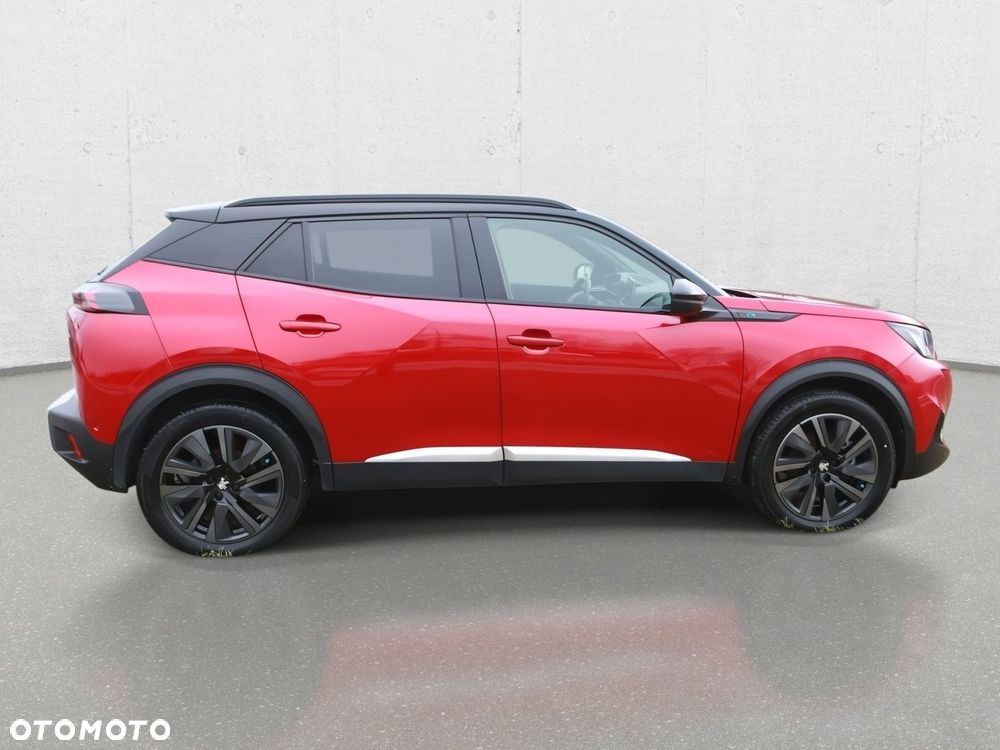 Peugeot 2008 - 8