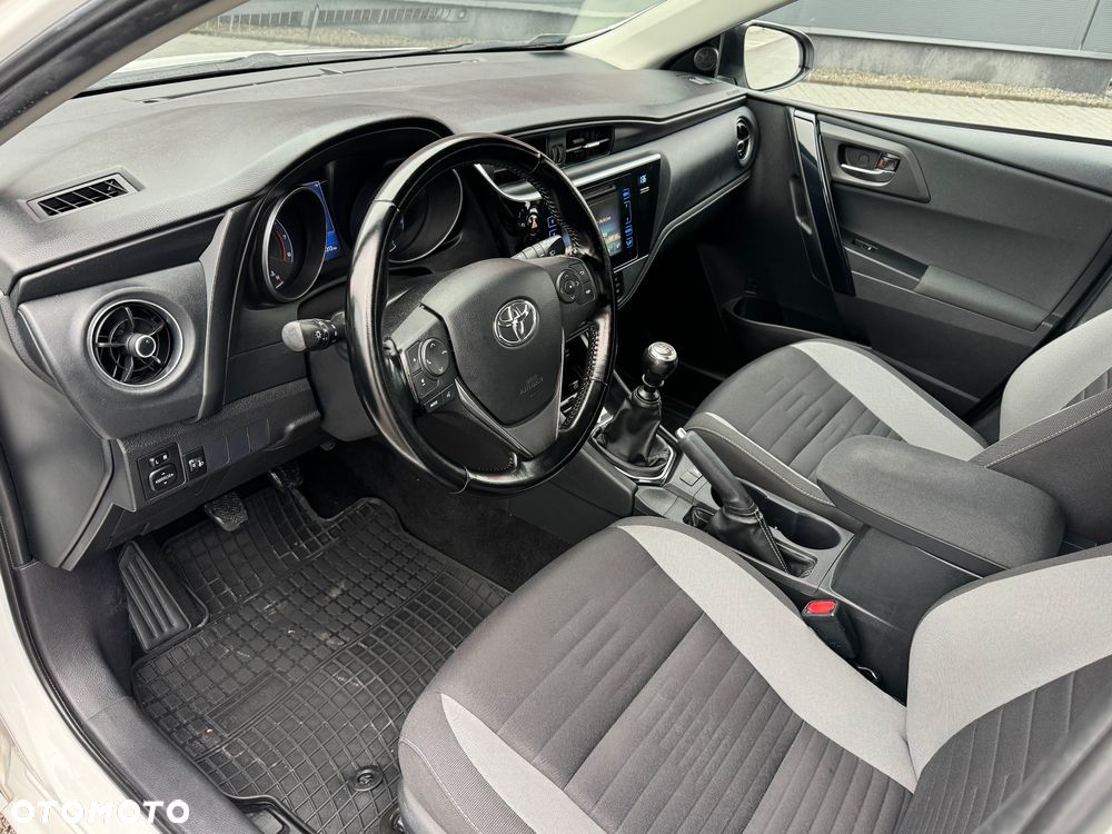 Toyota Auris 1.6 Comfort - 5