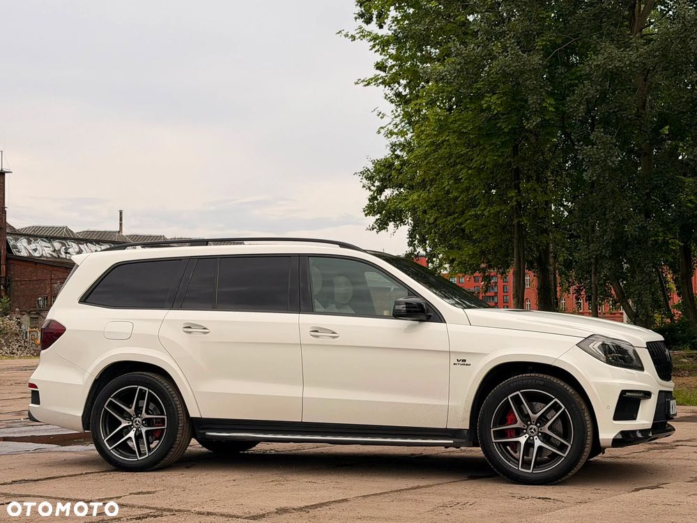 Mercedes-Benz GL 63 AMG - 5