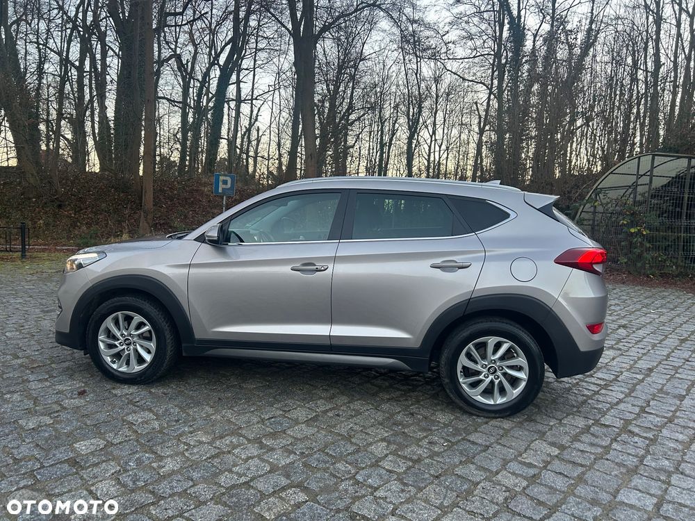Hyundai Tucson blue 1.7 CRDi 2WD DCT Premium - 9