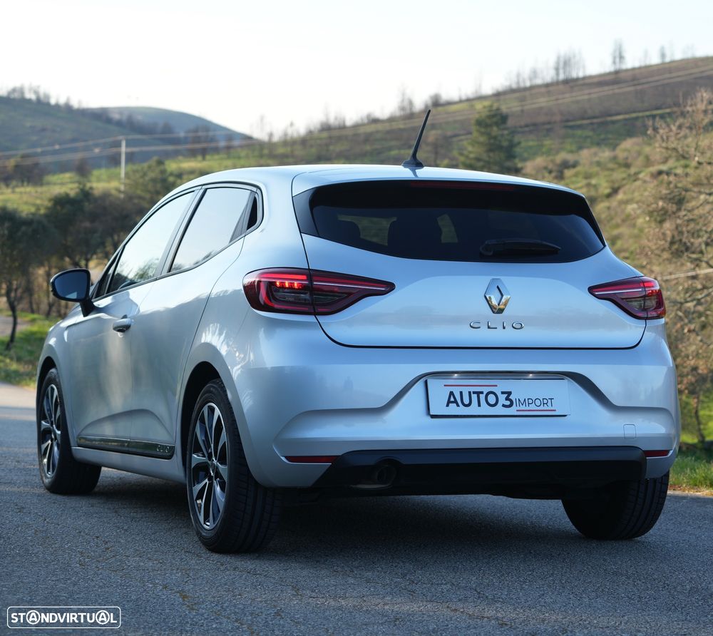 Renault Clio - 2