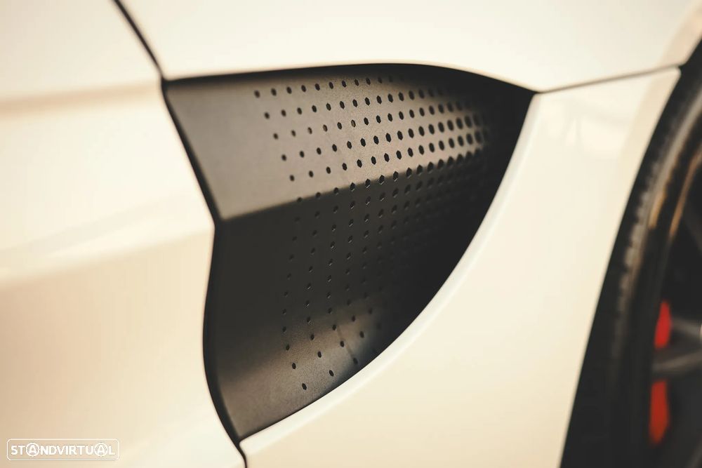 Aston Martin Vantage Coupe V8 - 11