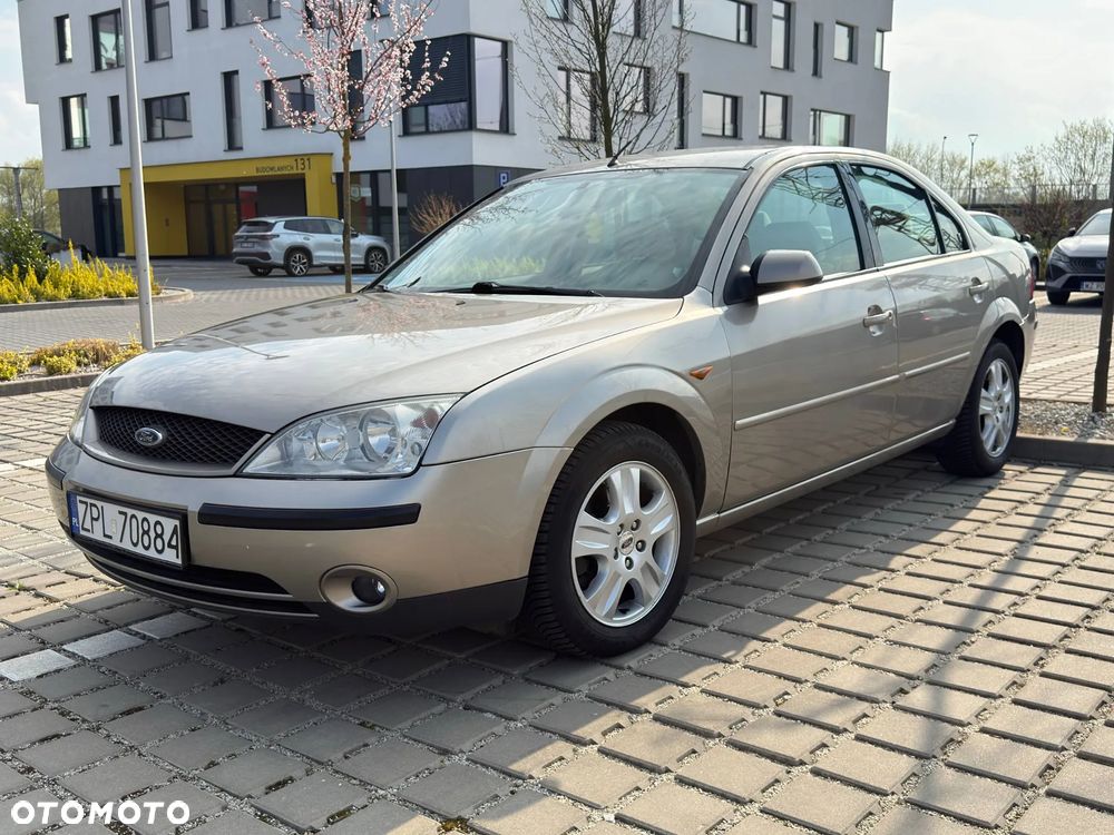 Ford Mondeo 2.0 Ghia - 1