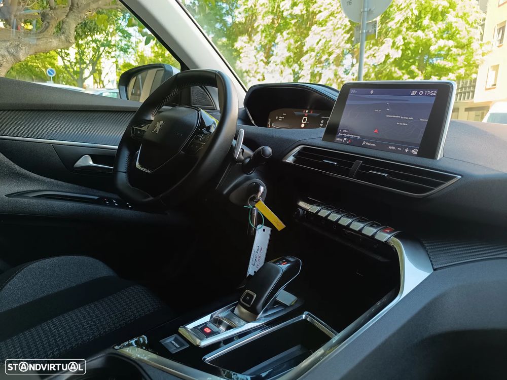 Peugeot 3008 PureTech 130 Stop & Start GPF EAT8 Active - 28