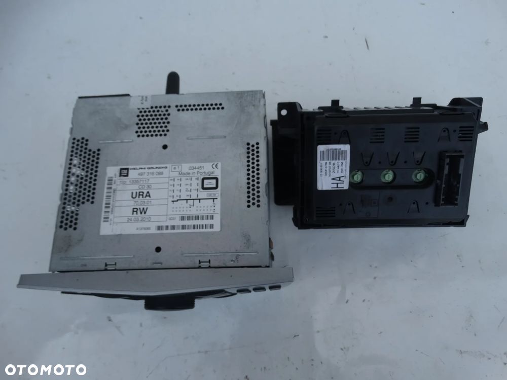 RADIO CD CD30 13357117 OPEL ASTRA H ZAFIRA B F-VAT - 3