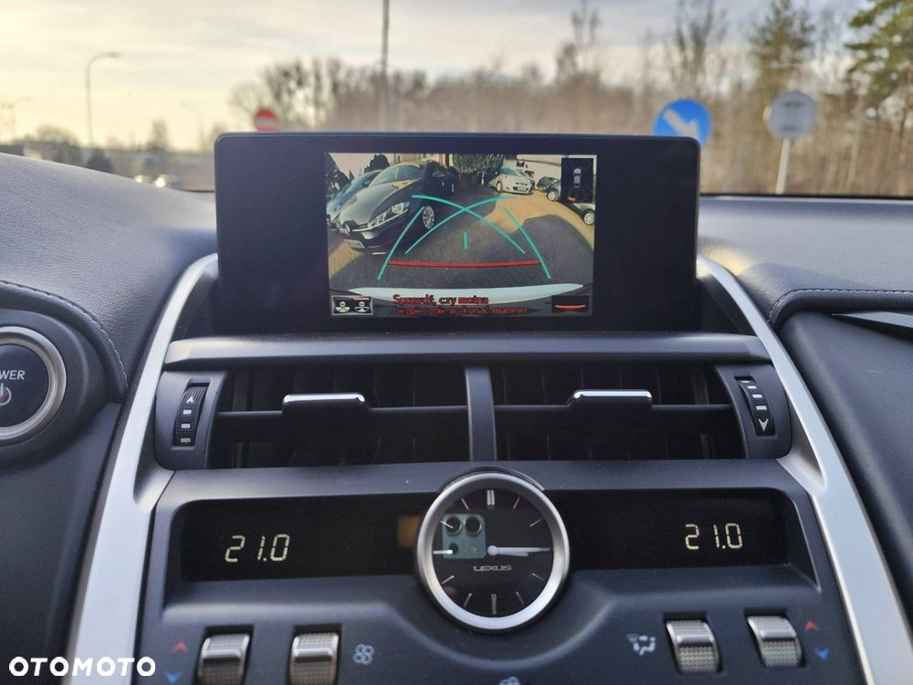 Lexus NX 300h F Impression AWD - 12