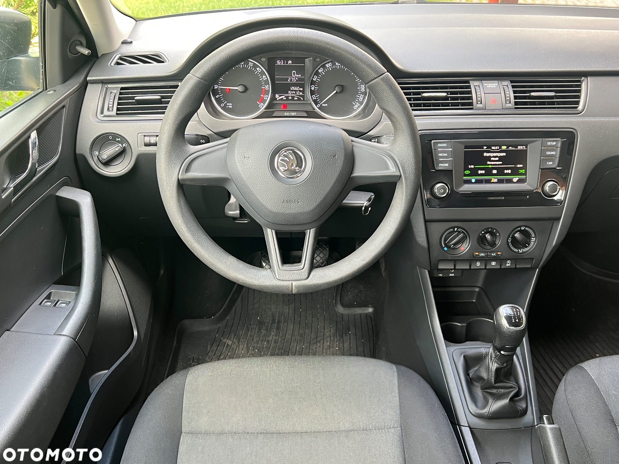 Skoda RAPID - 15