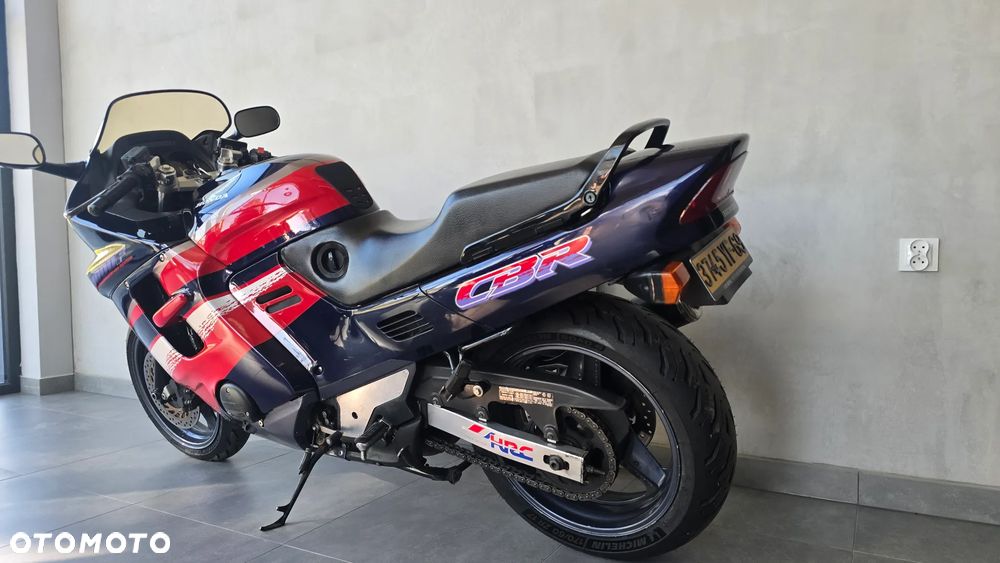 Honda CBR - 22