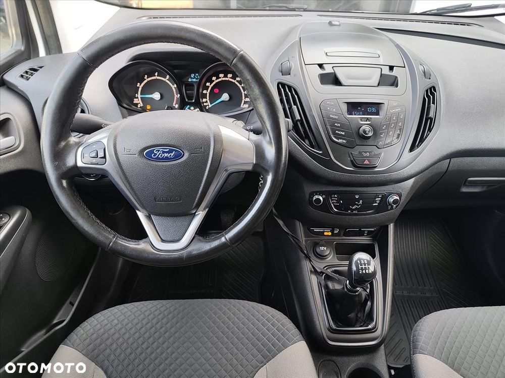 Ford transit-courier - 18