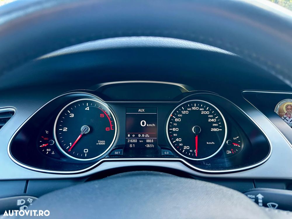 Audi A4 2.0 TDI quattro Stronic - 25