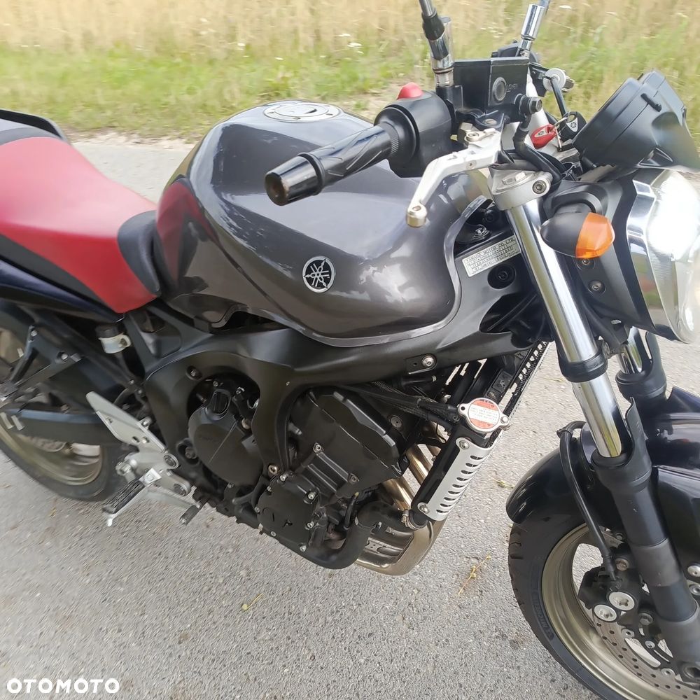 Yamaha FZ6 - 16