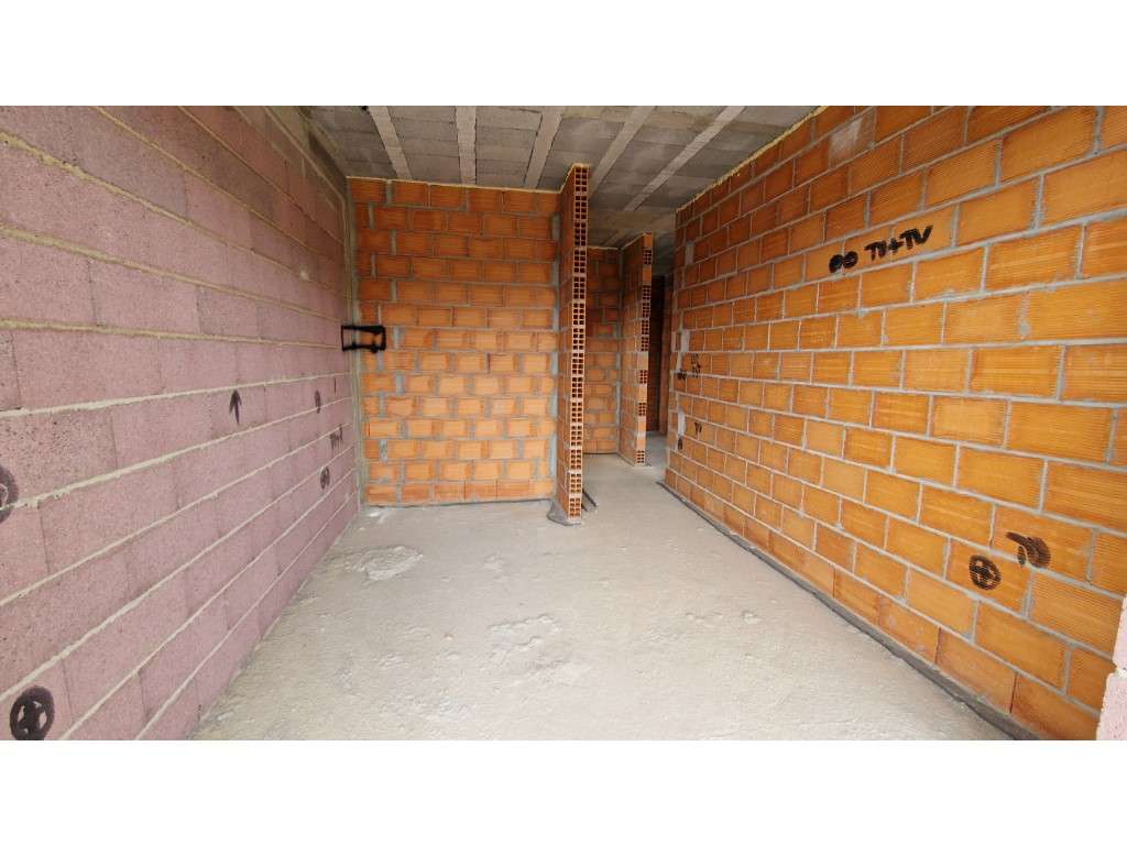 T2 recuado, Vistas desafogadas, 10 minutos de Gaia / Feira - Grande imagem: 2/4