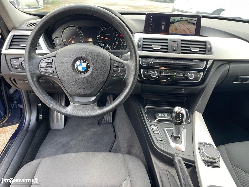 BMW 320 d xDrive Advantage Auto - 18