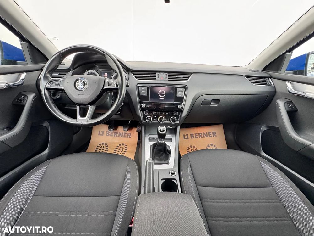 Skoda Octavia 1.6 TDI Ambition - 16