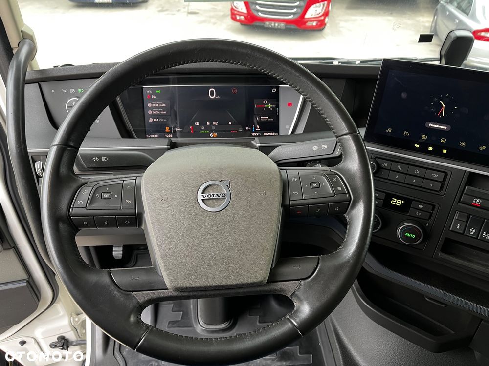 Volvo FH 500 // Standard // 2024 Rok // ACC // LED // GLOBE XXL // Parkclima // Gotowy do jazdy ! - 21