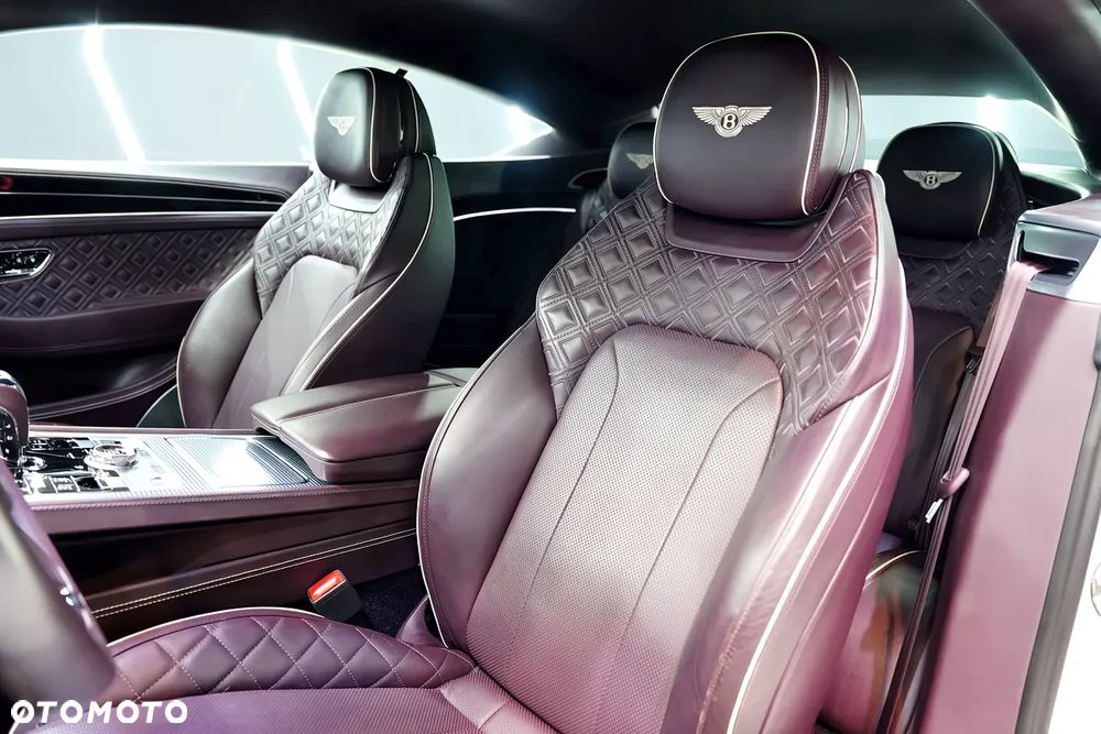 Bentley Continental GT Standard - 12