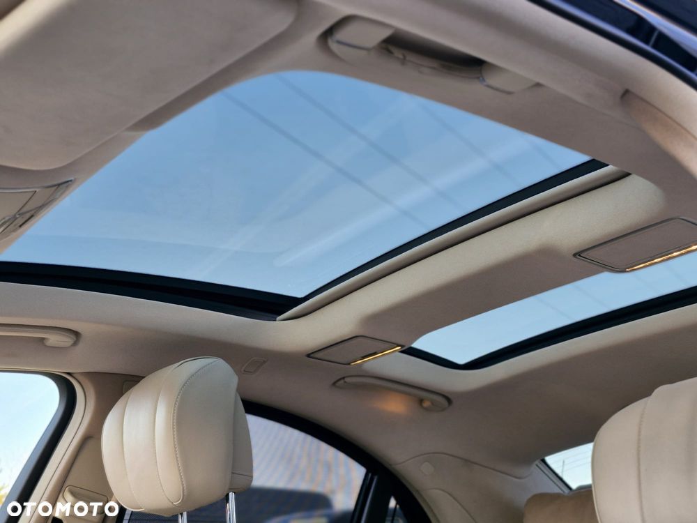 Mercedes-Benz Klasa S 560 4-Matic 9G-TRONIC - 31
