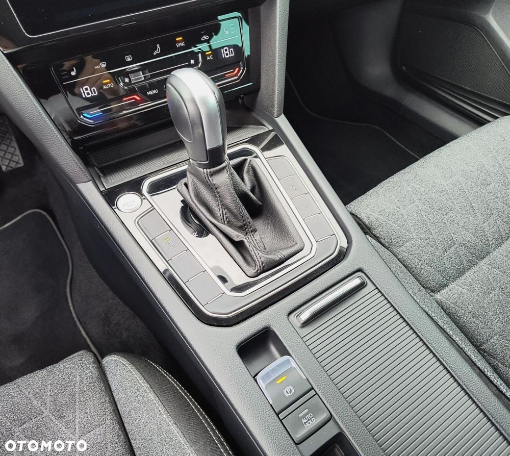 Volkswagen Passat 1.5 TSI EVO Business DSG - 21