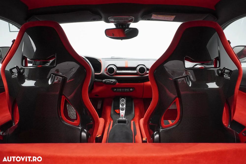 Ferrari 812 - 11