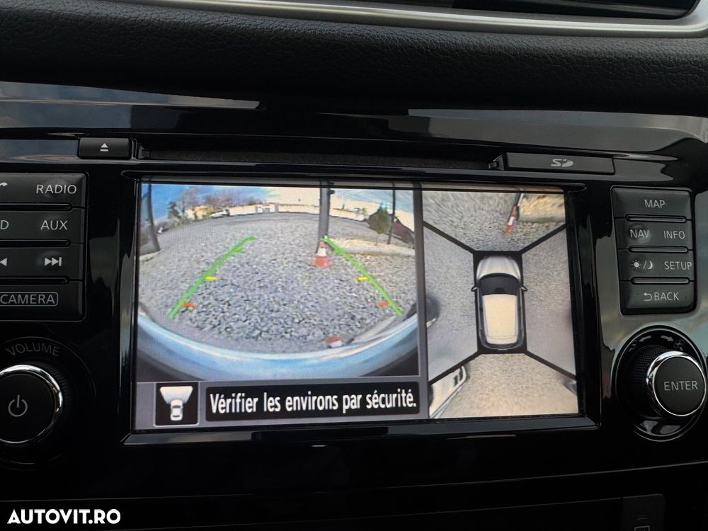 Nissan Qashqai 1.5 DCI N-Connecta - 14