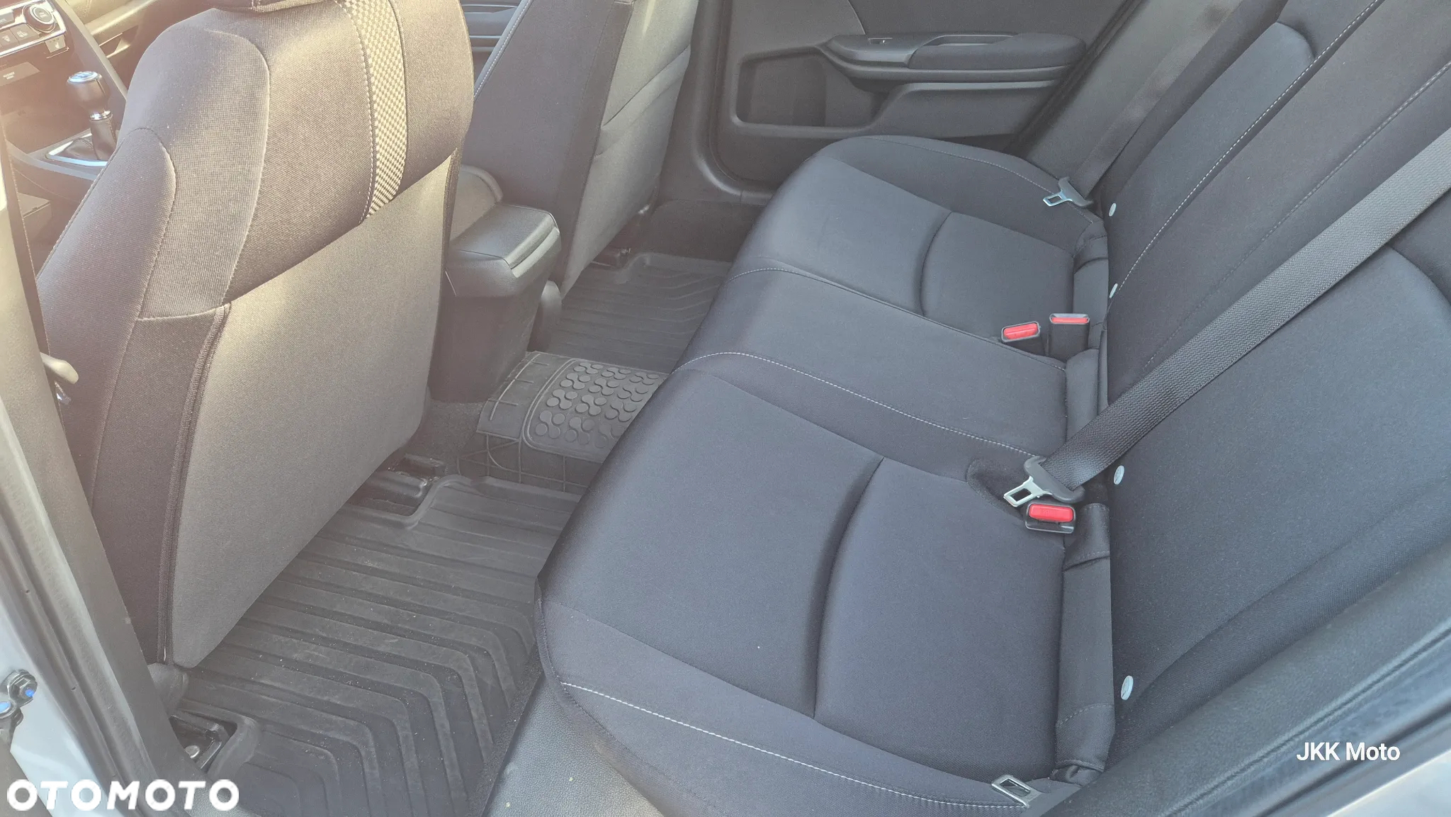 Honda Civic 1.5 T Elegance - 20