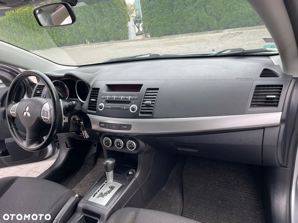 Mitsubishi Lancer 1.8 CVT Instyle - 10