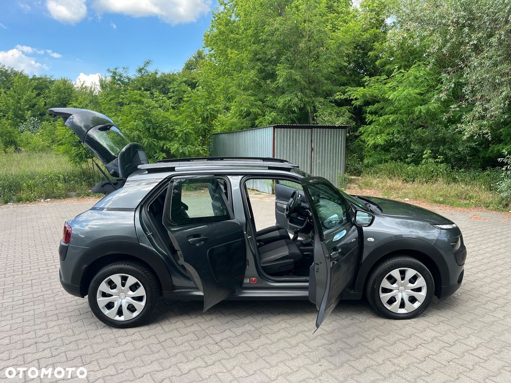 Citroën C4 Cactus 1.2 PureTech Live S&S - 23
