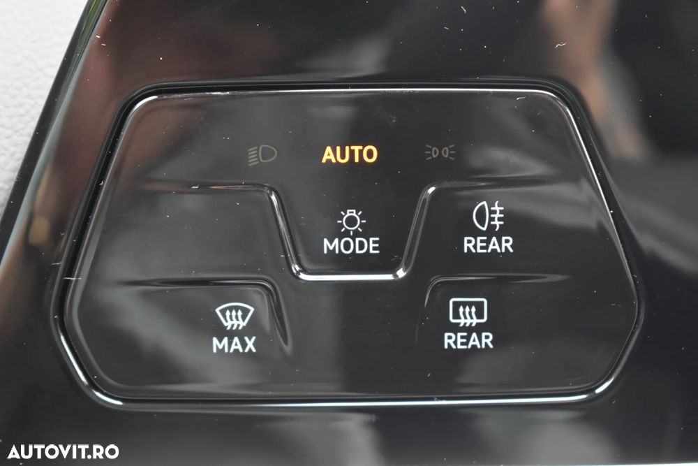 Volkswagen Golf - 15