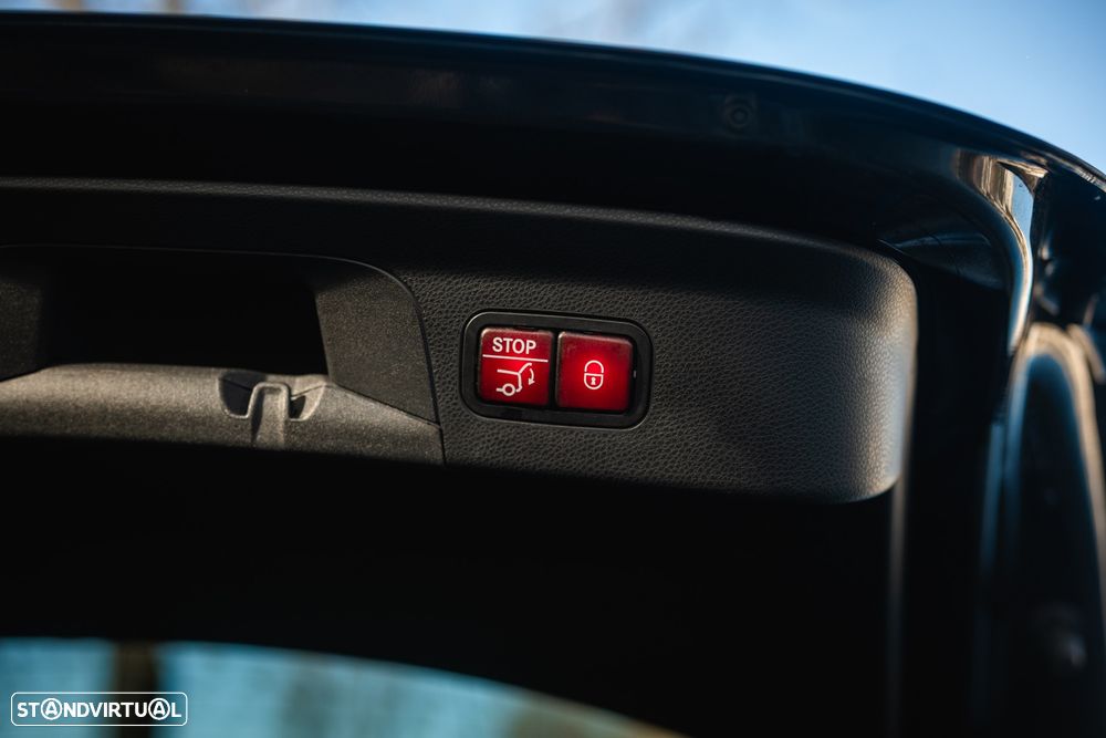 Mercedes-Benz GLC 300 de 4Matic 9G-TRONIC AMG Line Plus - 17