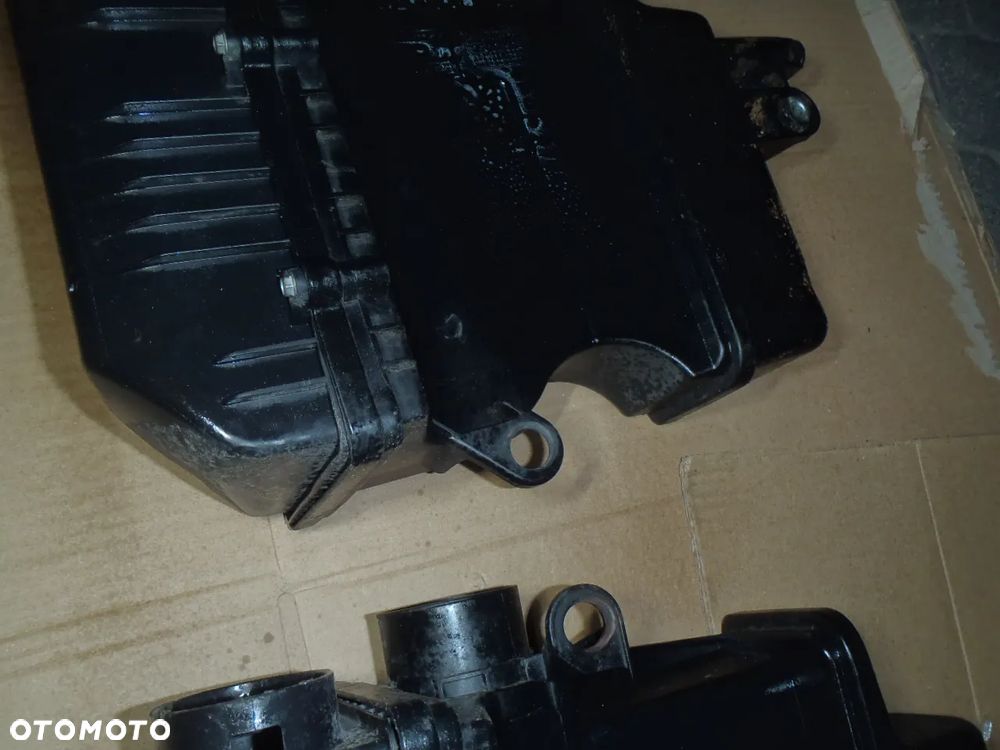 obudowa filtra powietrza fiat 1.4 16v 500 panda 100hp mito doblo tipo bravo II grande punto evo 55186451 46783548 nie powypalany oryginał - 11