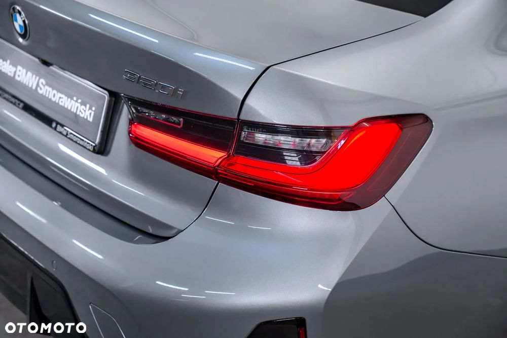 BMW Seria 3 320i M Sport - 15