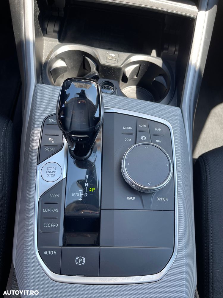 BMW 3 Series 2019 — imagine 8