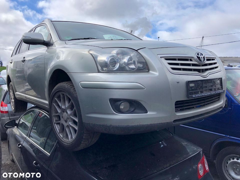 TOYOTA AVENSIS T25 2.0 D4D OBUDOWA FILTRA POWIETRZA