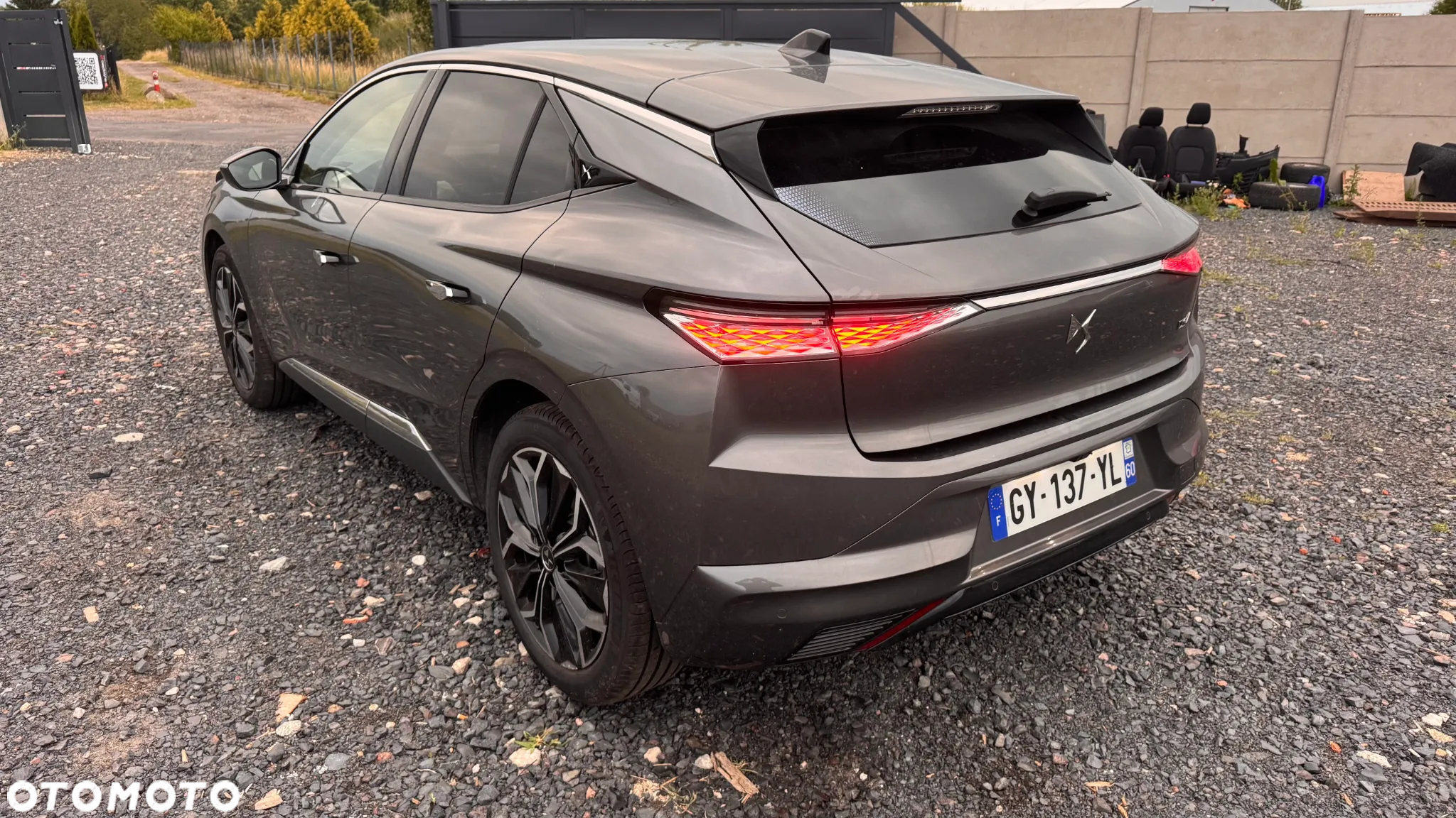 DS Automobiles DS 4 1.5 BlueHDi Étoile Alcantara - 3