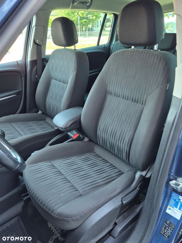 Opel Zafira 1.4 Turbo Business Edition - 11
