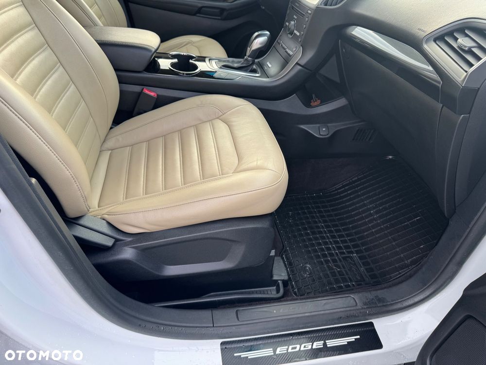 Ford Edge - 26