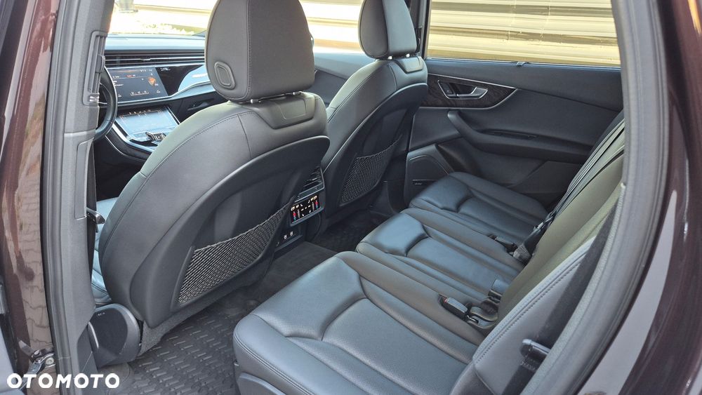 Audi Q7 55 TFSI mHEV Quattro Tiptr - 33