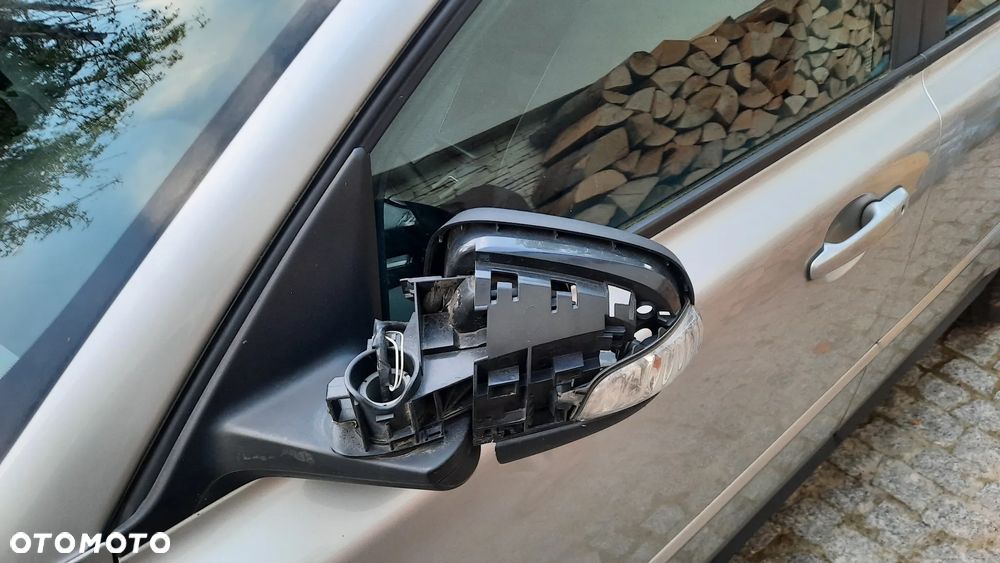 Volvo V50 2.0D DPF Powershift - 25