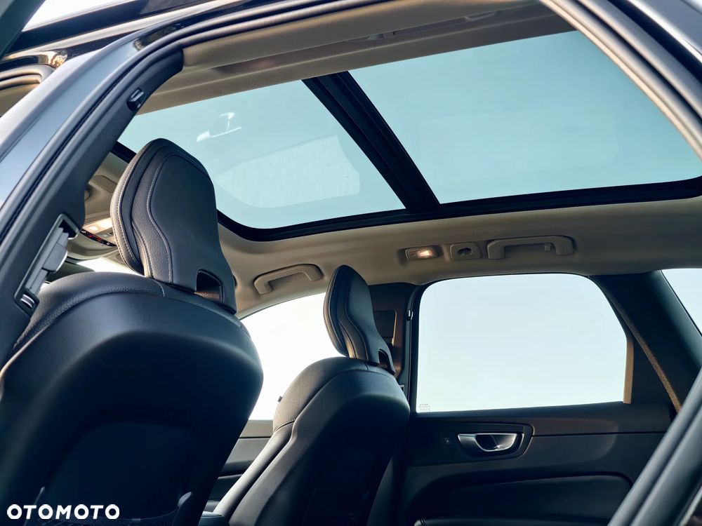Volvo XC 60 B5 B Geartronic RDesign - 36