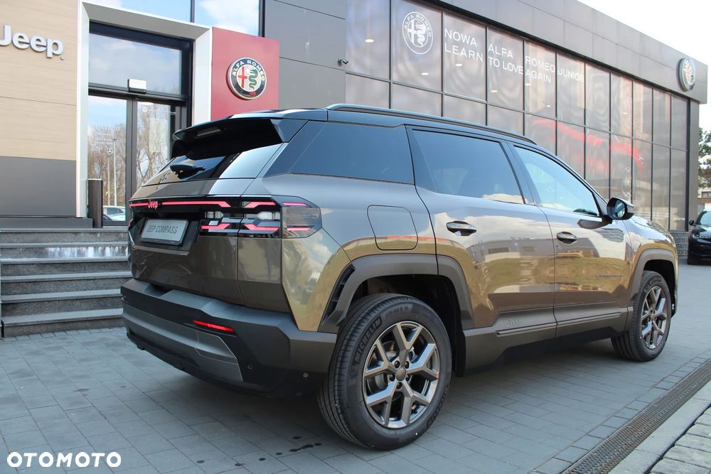 Jeep Compass 1.2 T3 mHEV First Edition FWD DCT - 4