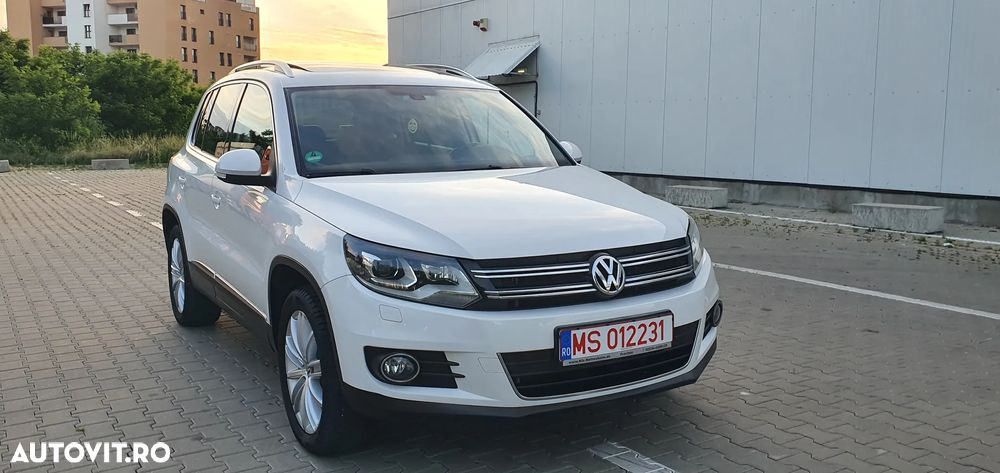 Volkswagen Tiguan 2.0 TDI DPF 4Motion BlueMotion Technology Track & Field - 24