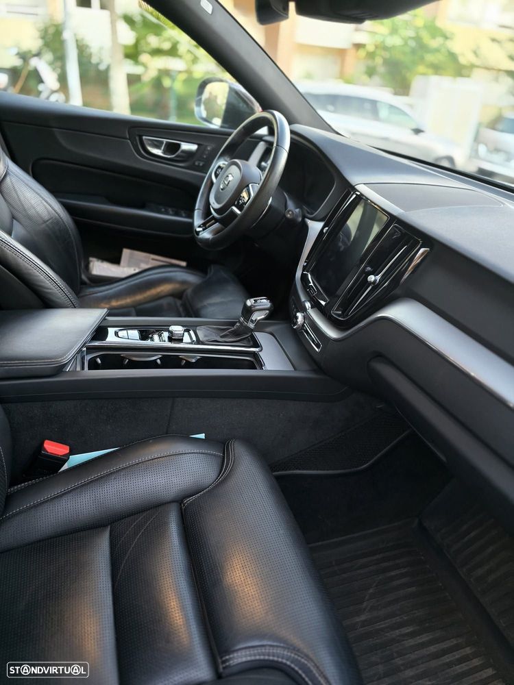 Volvo XC 40 2.0 D4 Inscription AWD - 5
