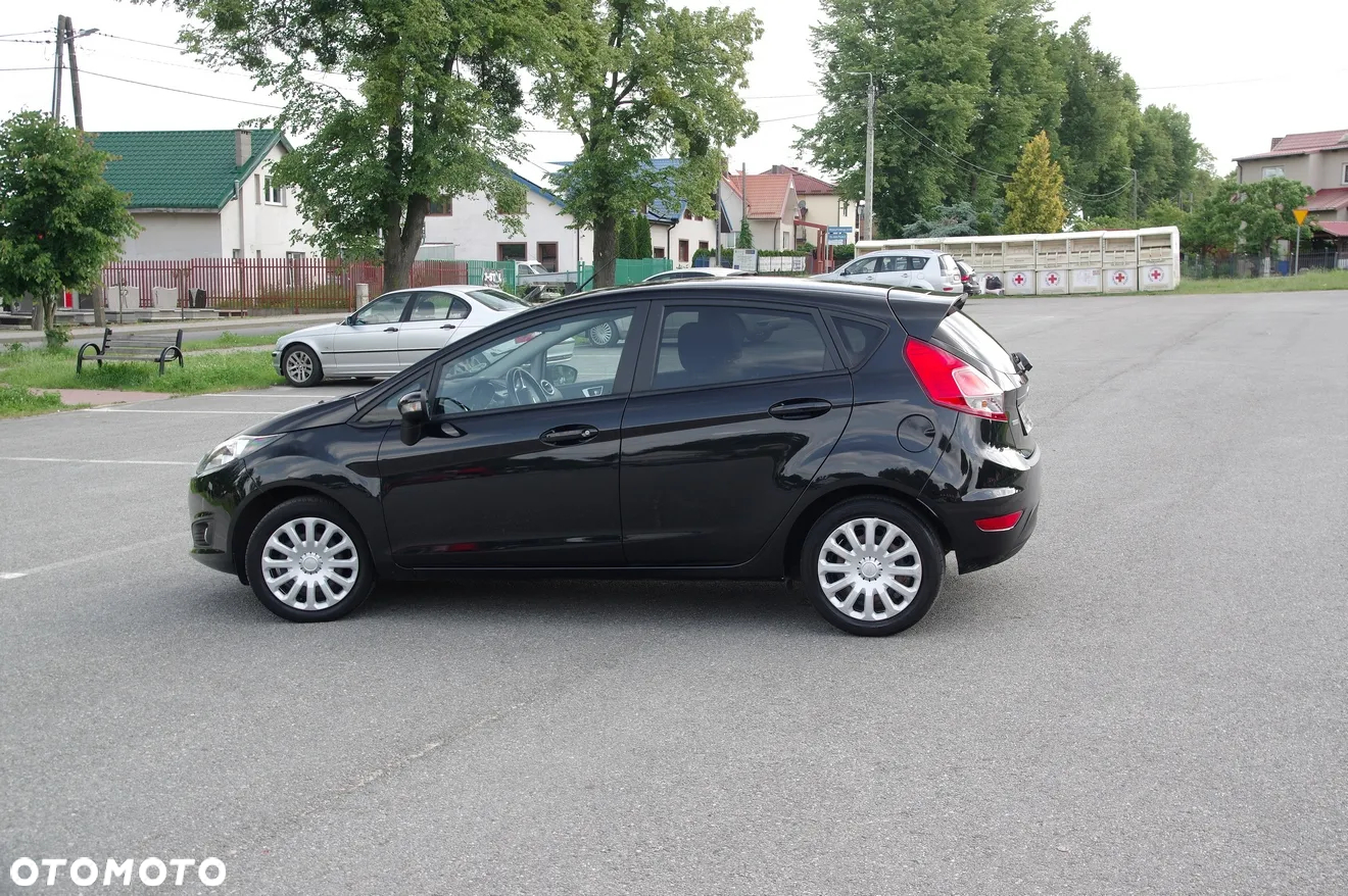Ford Fiesta 1.0 EcoBoost S&S TREND - 12