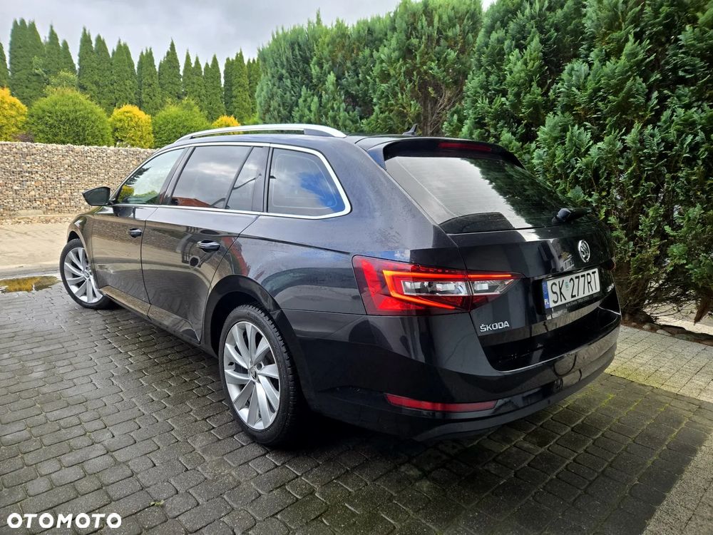 Skoda Superb 2.0 TDI Ambition DSG7 - 4