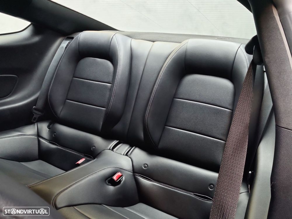 Ford Mustang 2.3i EcoBoost - 12