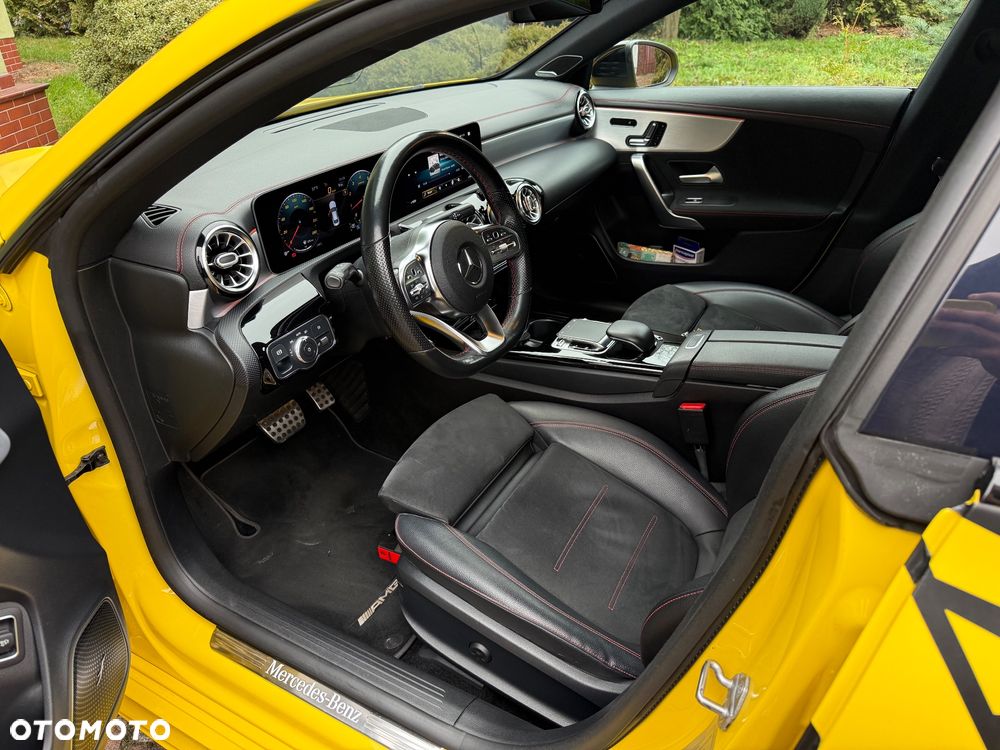 Mercedes-Benz CLA 220 AMG Line 7G-DCT - 7